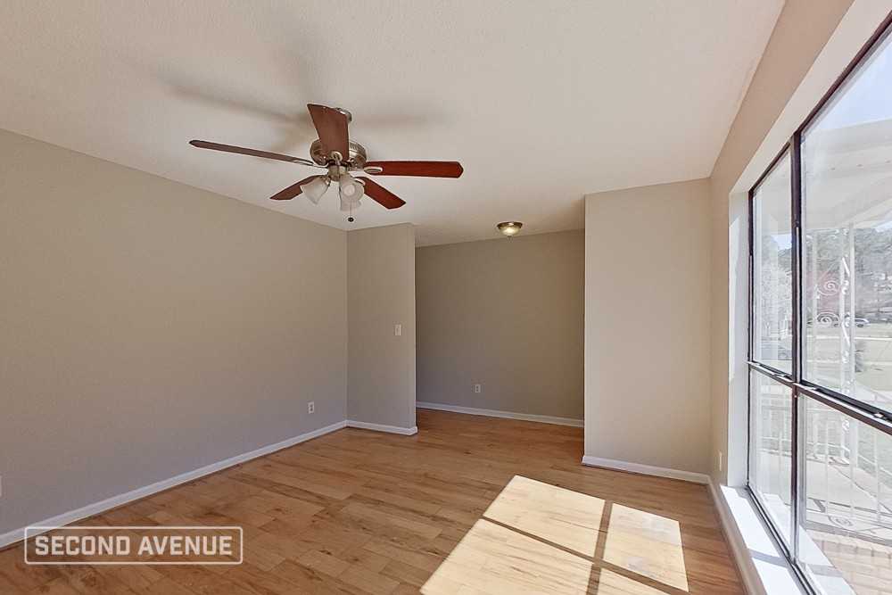 434 15th Ter Nw - Photo 4 of 25