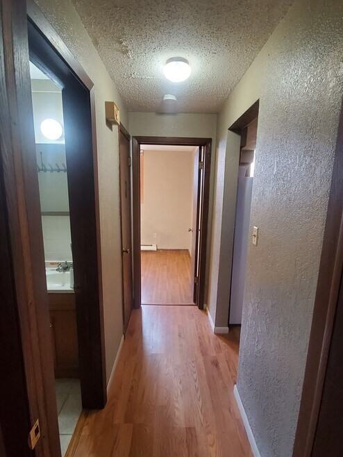 402 2nd St N #4 - Photo 4 of 11