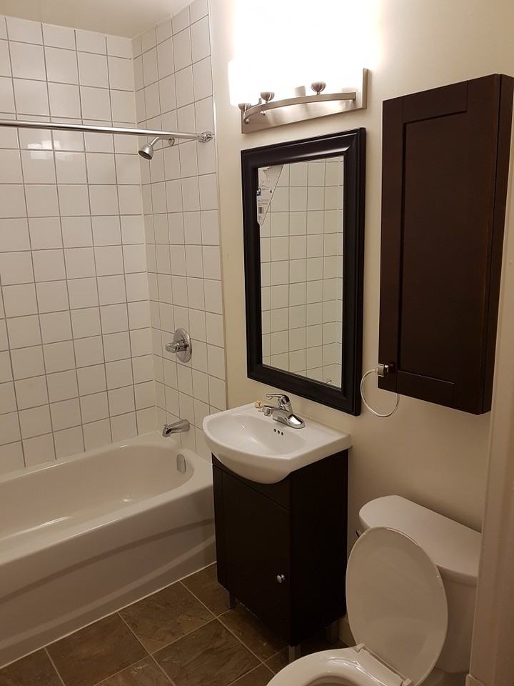 304 Stradbrook - Photo 4 of 9