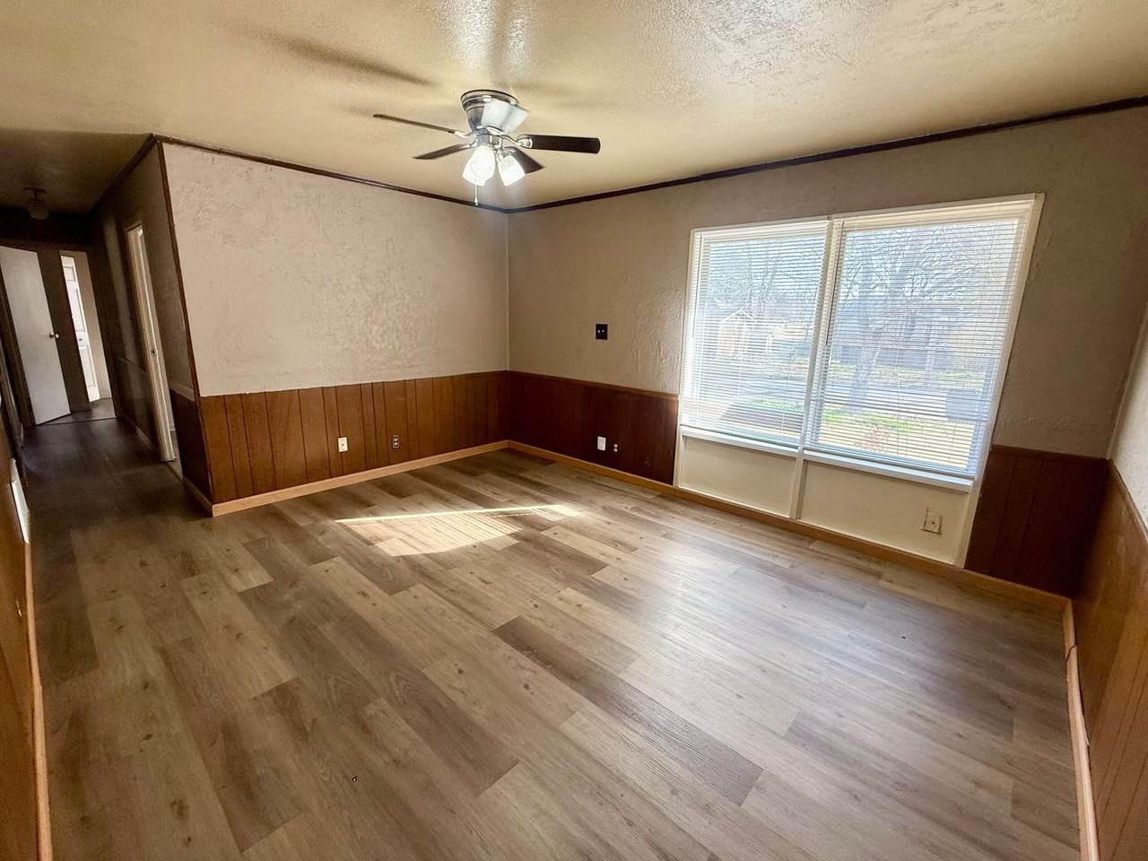 1937 Edgewood St - Photo 7 of 12