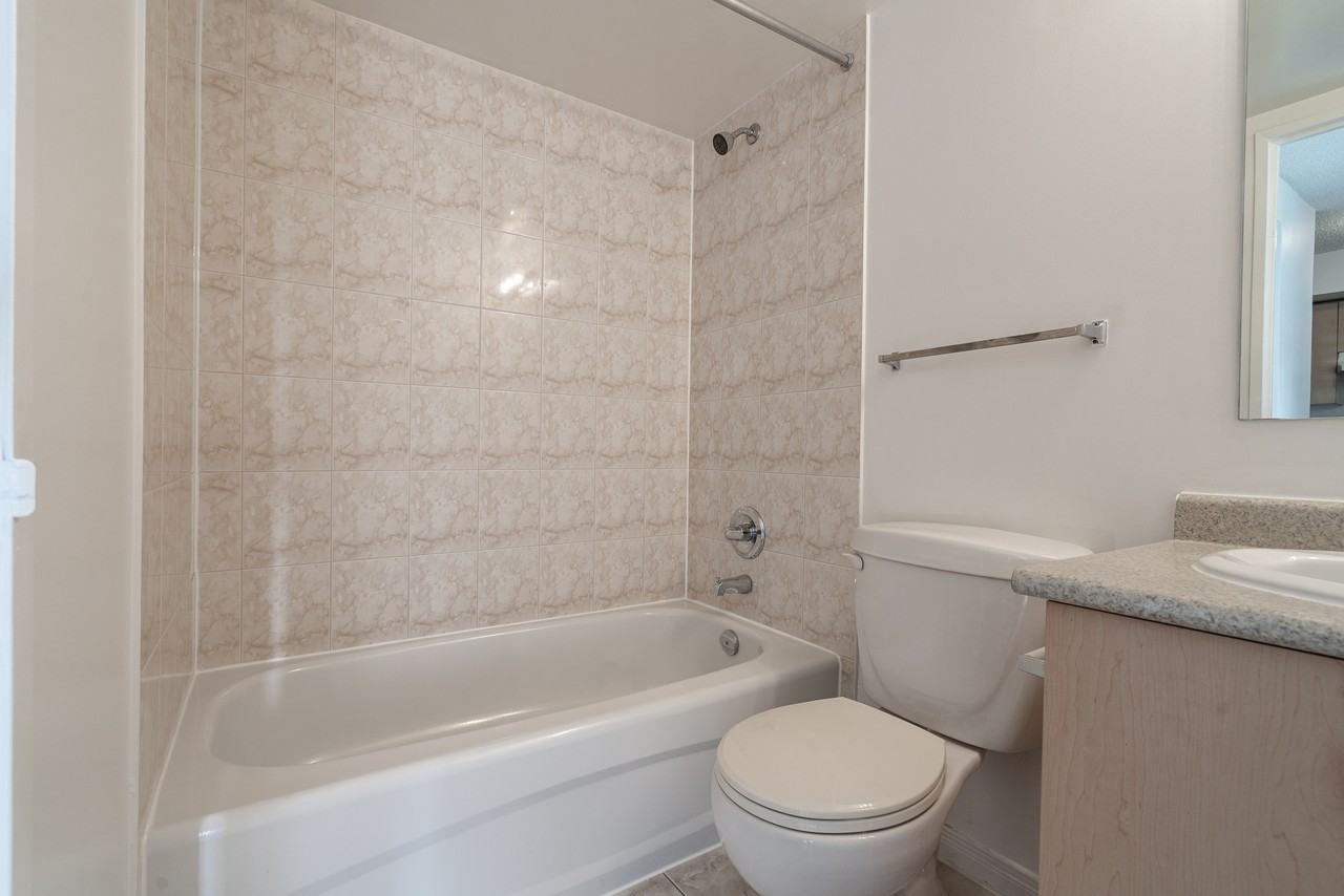 333 Sidney Belsey - Photo 6 of 40