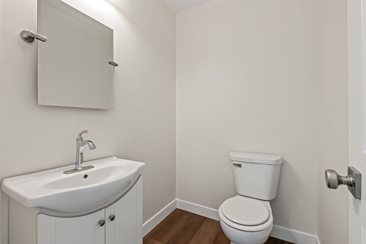 5422 S 23rd St - Photo 7 of 12