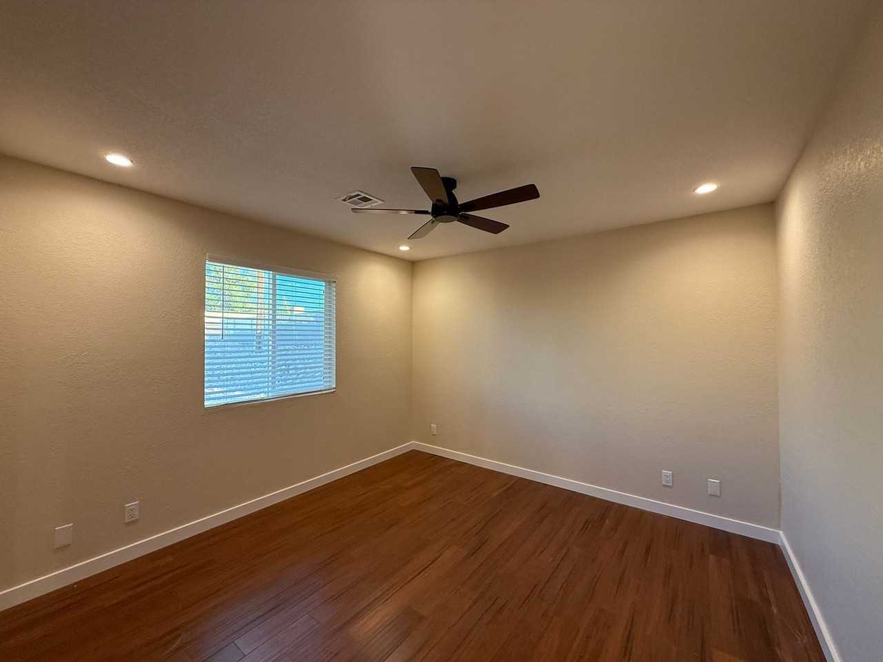 260 Lava Ln - Photo 4 of 14