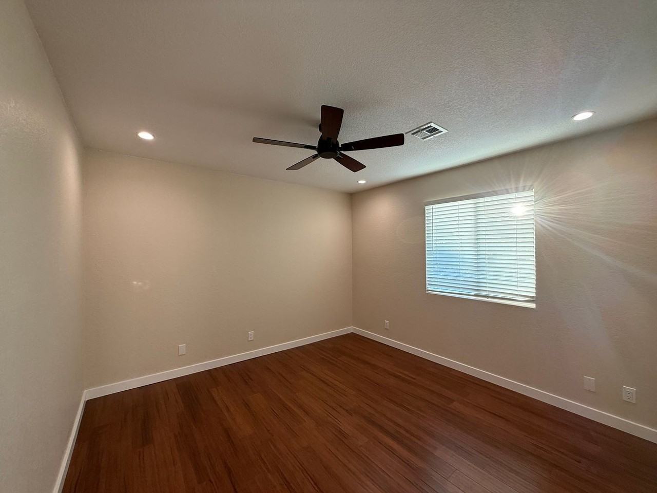 260 Lava Ln - Photo 6 of 14