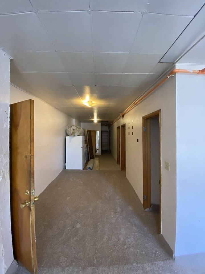 732 1/2 Massachusetts St - Photo 3 of 8