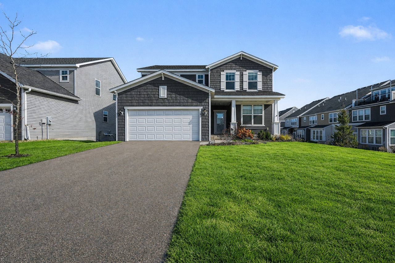 5465 Annapolis Ln N - Photo 2 of 29