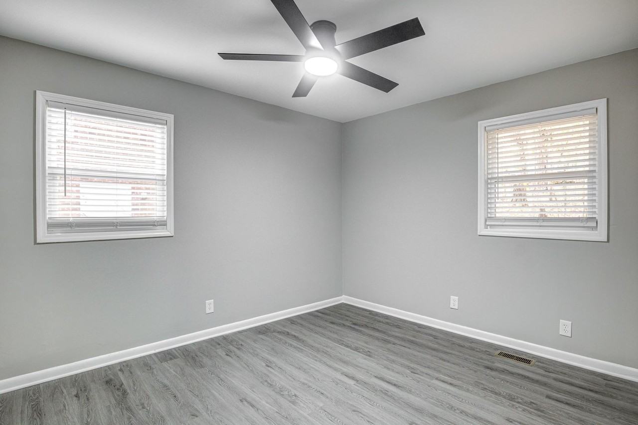 106 104-106-18 W. Stinson St - 106 W. Stinson St - Photo 4 of 20