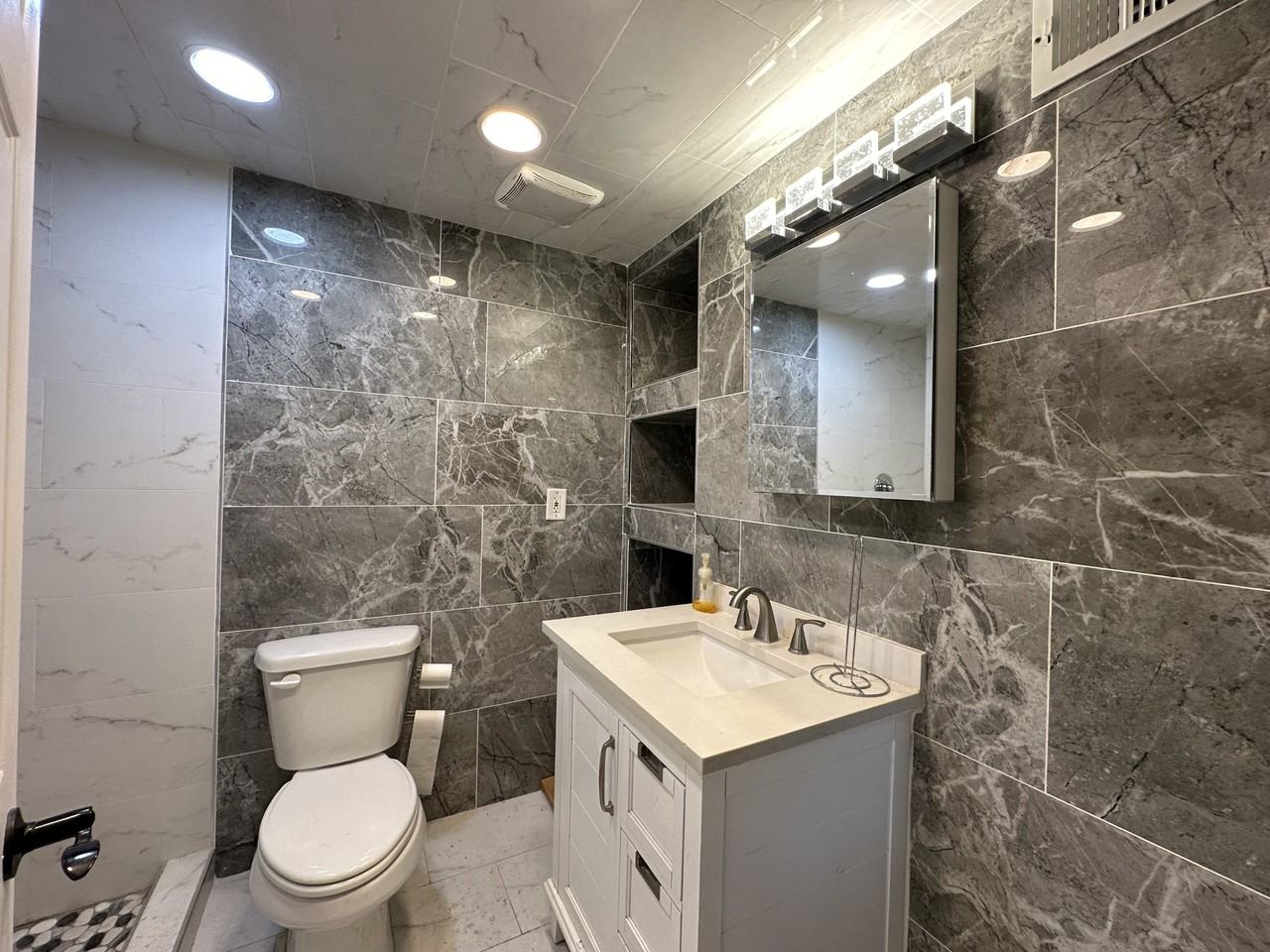 3131 W Baseline Rd - Photo 2 of 6