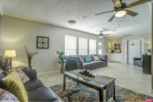 315 SE Warwick Wy - Photo 1 of 1