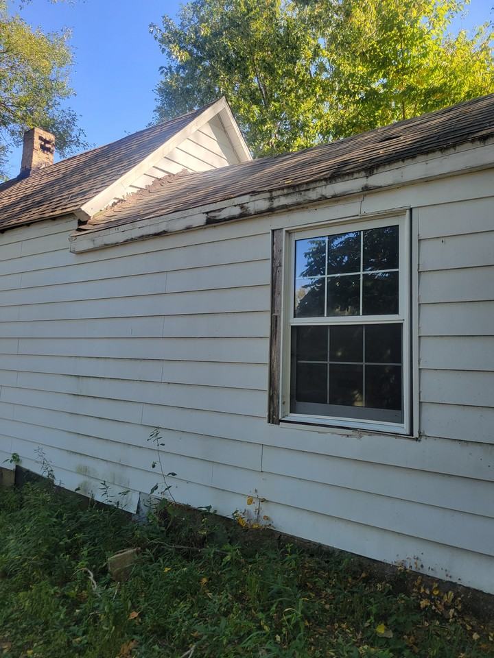 2710 W Antoinette St - Photo 2 of 31