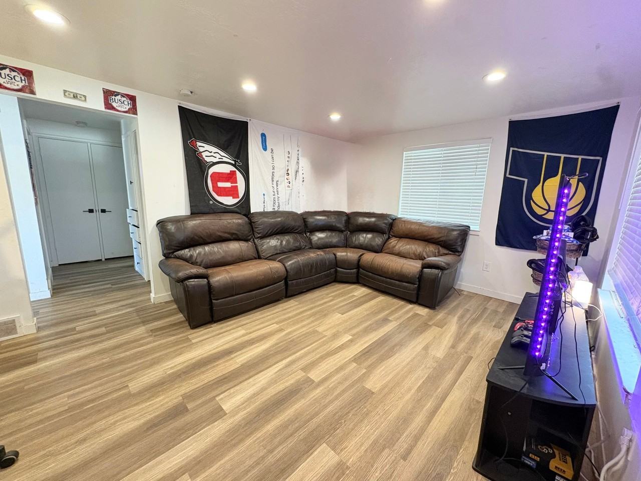 2177 E 3205 S - Photo 4 of 17