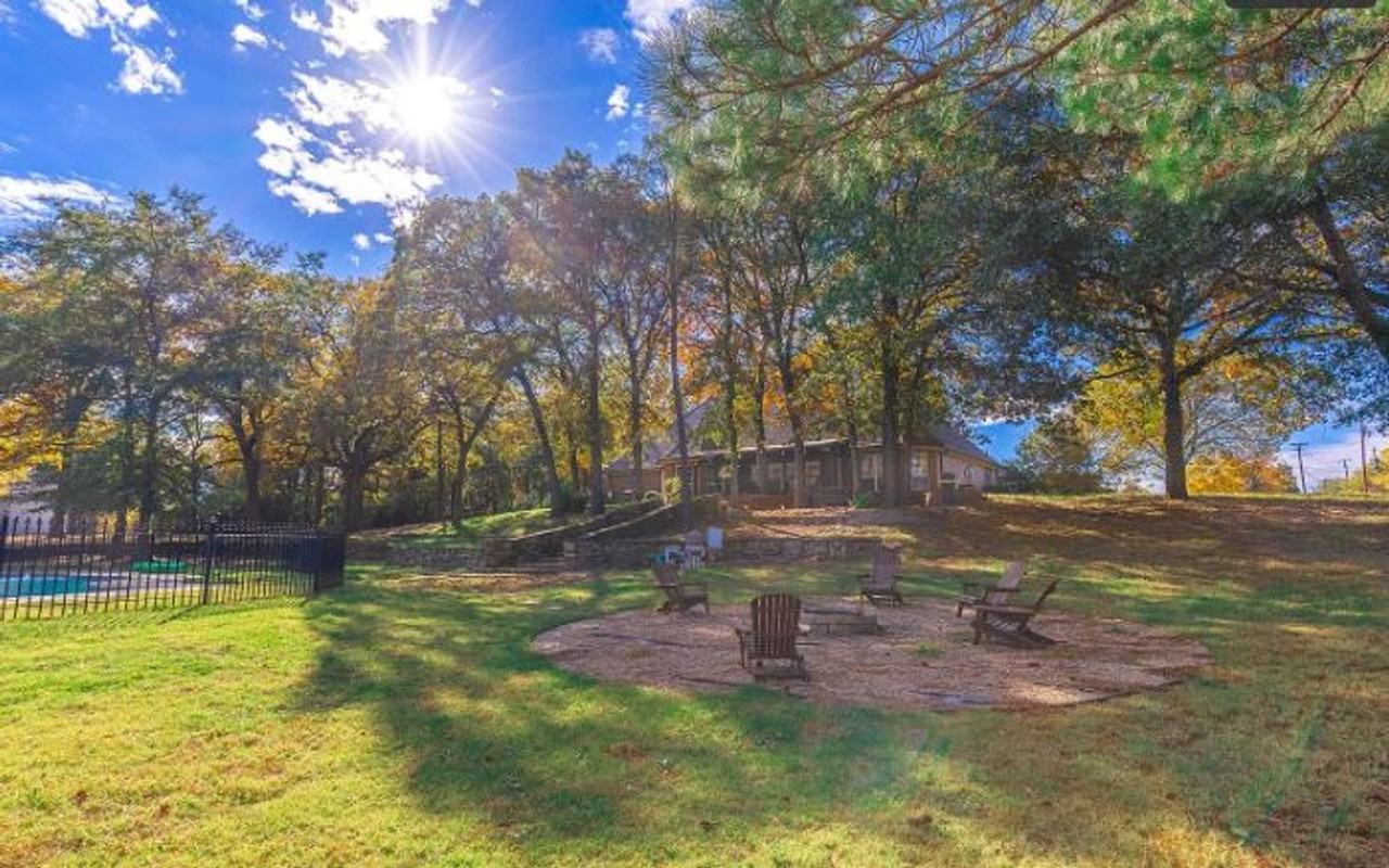 1606 S Hyde Park Ave - Photo 4 of 31