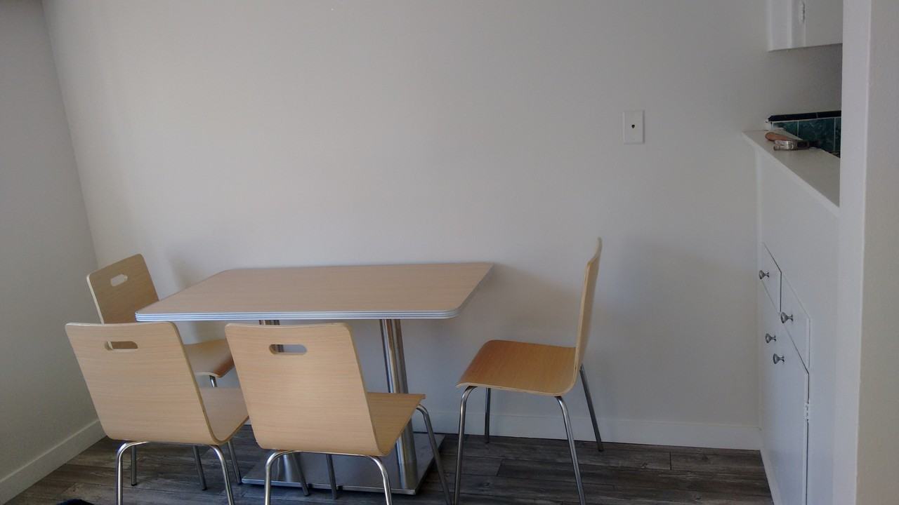 Suffolk House - 1540 Haro - Photo 3 of 50