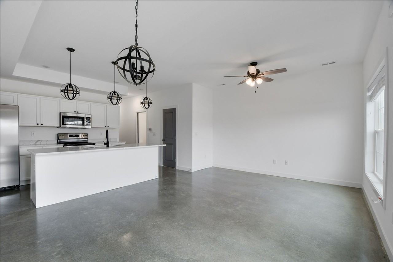 3315 Stoneway Ct - Photo 5 of 31