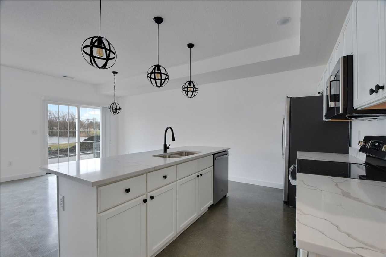 3315 Stoneway Ct - Photo 7 of 31