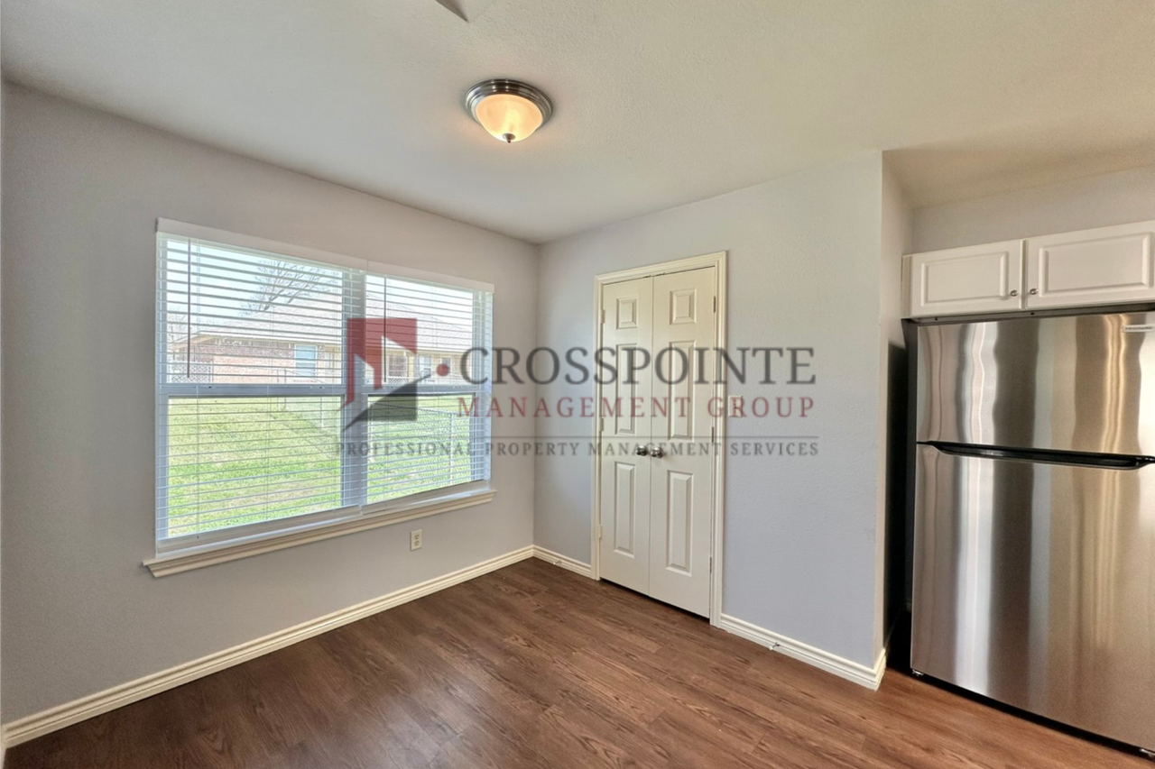 8633 Mansion Creek Cir - Photo 7 of 16