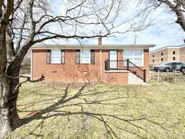 featured image of 200 Pisgah Church Rd