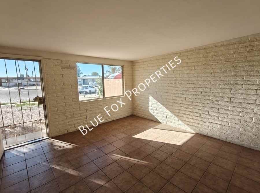 3755 S Amos Pl - Photo 3 of 33