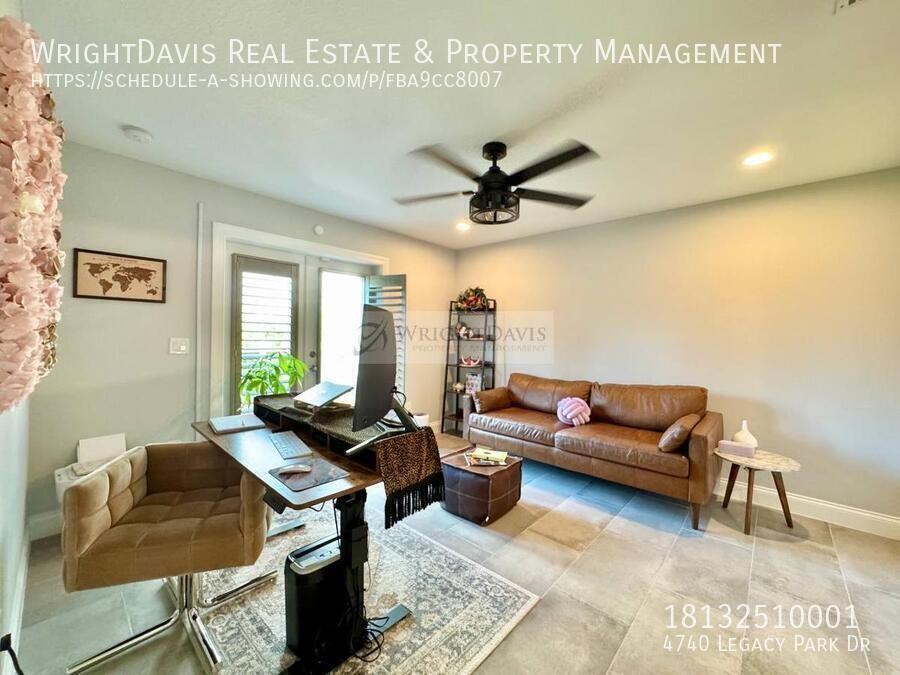 4740 Legacy Park Dr - Photo 6 of 46