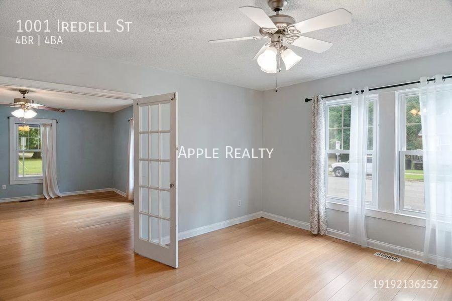 1001 Iredell St - Photo 6 of 15