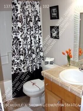 13739 Sw Hazel St #102 - Photo 5 of 37