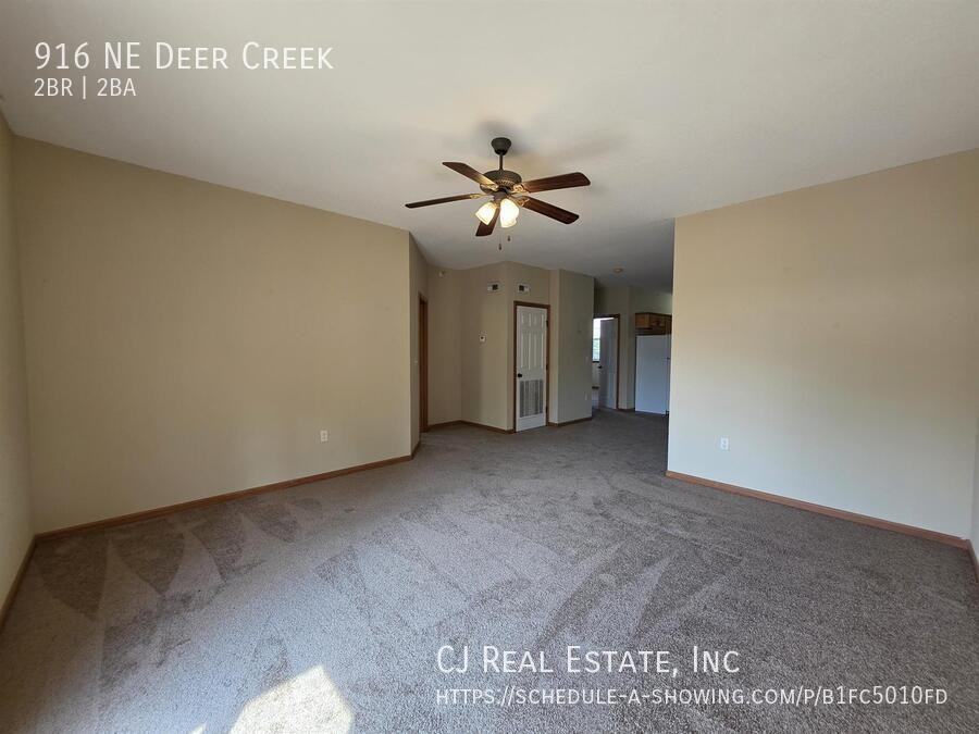 916 Ne Deer Creek Dr - Photo 5 of 11