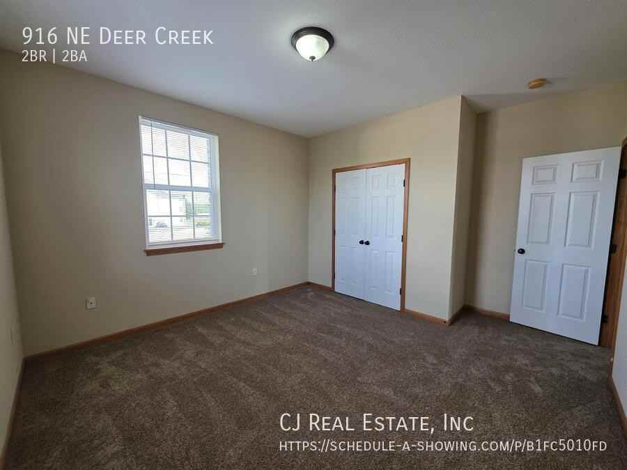 916 Ne Deer Creek Dr - Photo 7 of 11