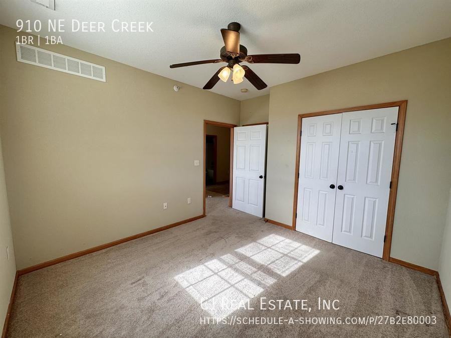 910 Ne Deer Creek Dr - Photo 3 of 15