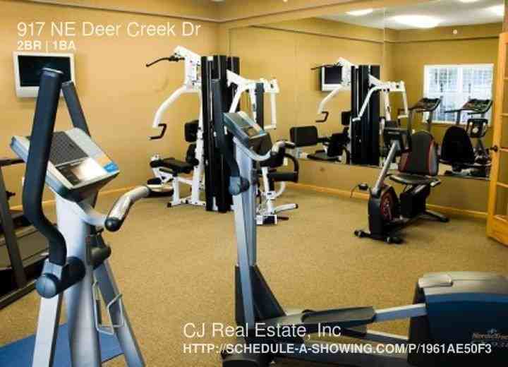 917 Ne Deer Creek Dr - Photo 7 of 7