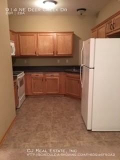 914 Ne Deer Creek Dr - Photo 2 of 9