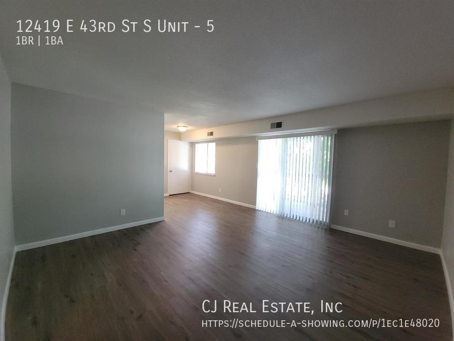 12419 E 43rd St S #5 - Photo 2 of 9