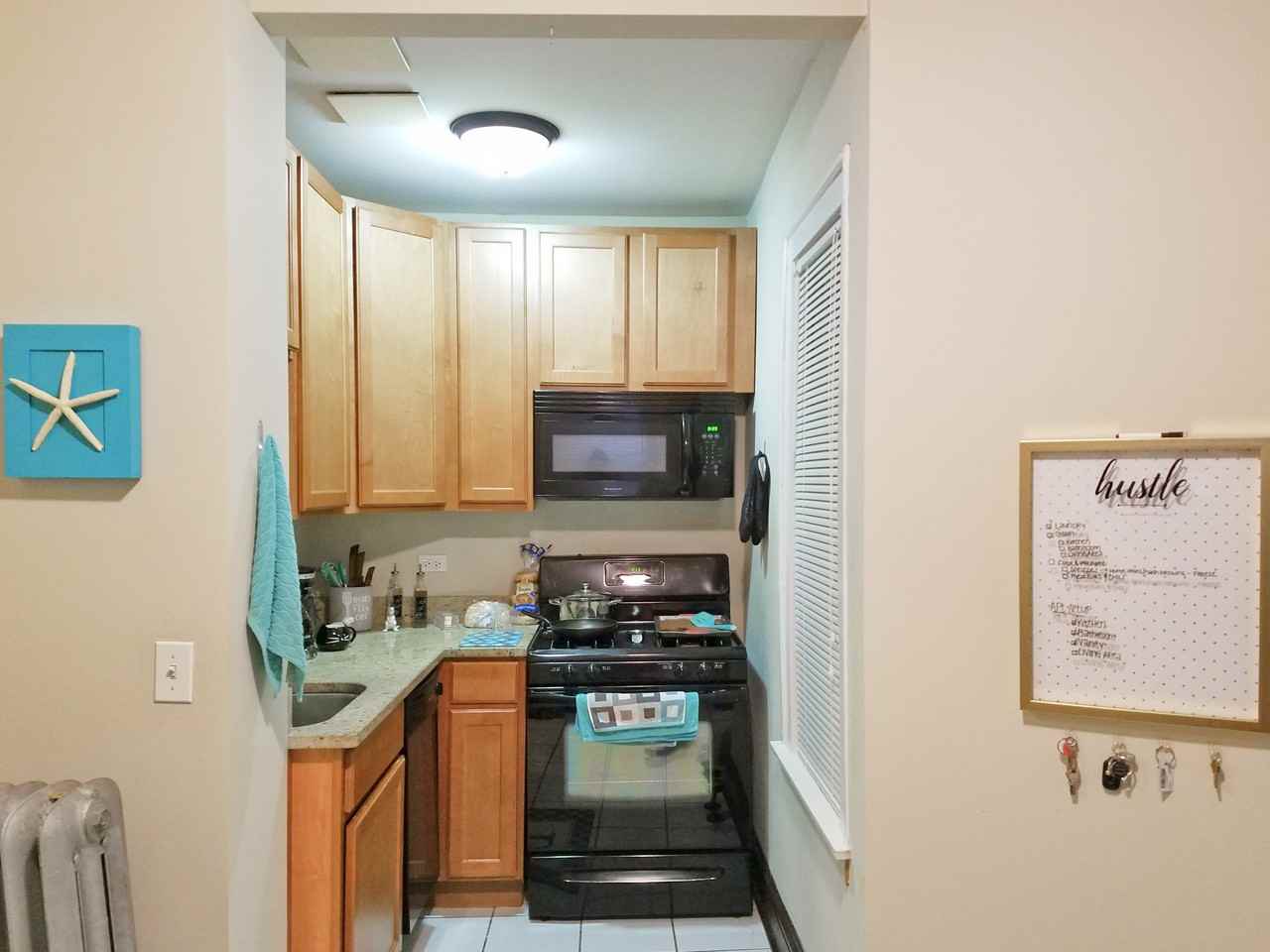 1925 Grove Ave #B4 - Photo 7 of 17