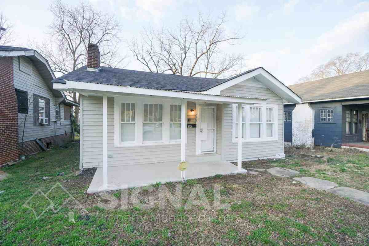 3845 36th Ave N - Photo 2 of 10