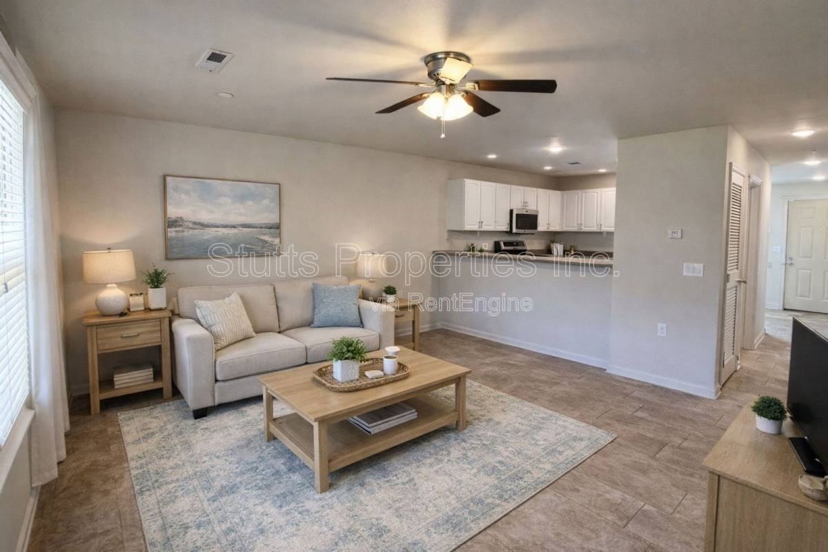 101 Gin Ct #701