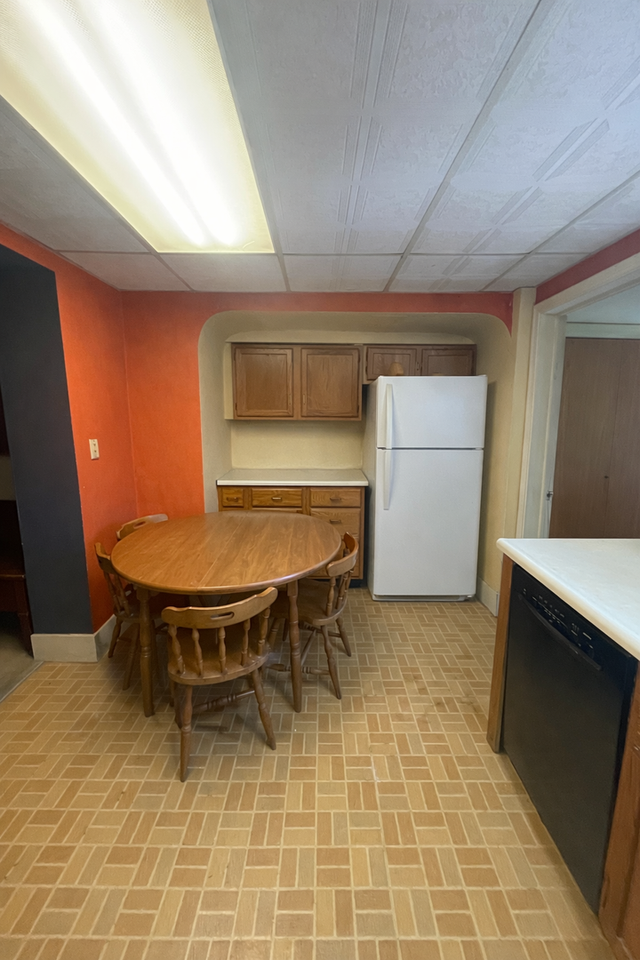 215/217 N. Ashley St - Photo 6 of 47