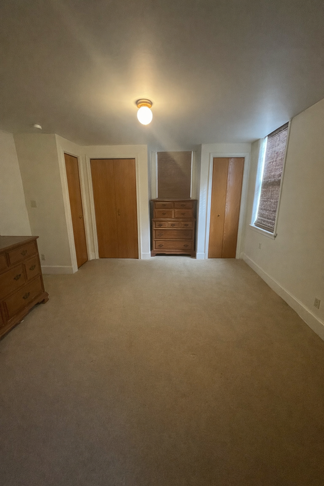 215/217 N. Ashley St - Photo 7 of 38