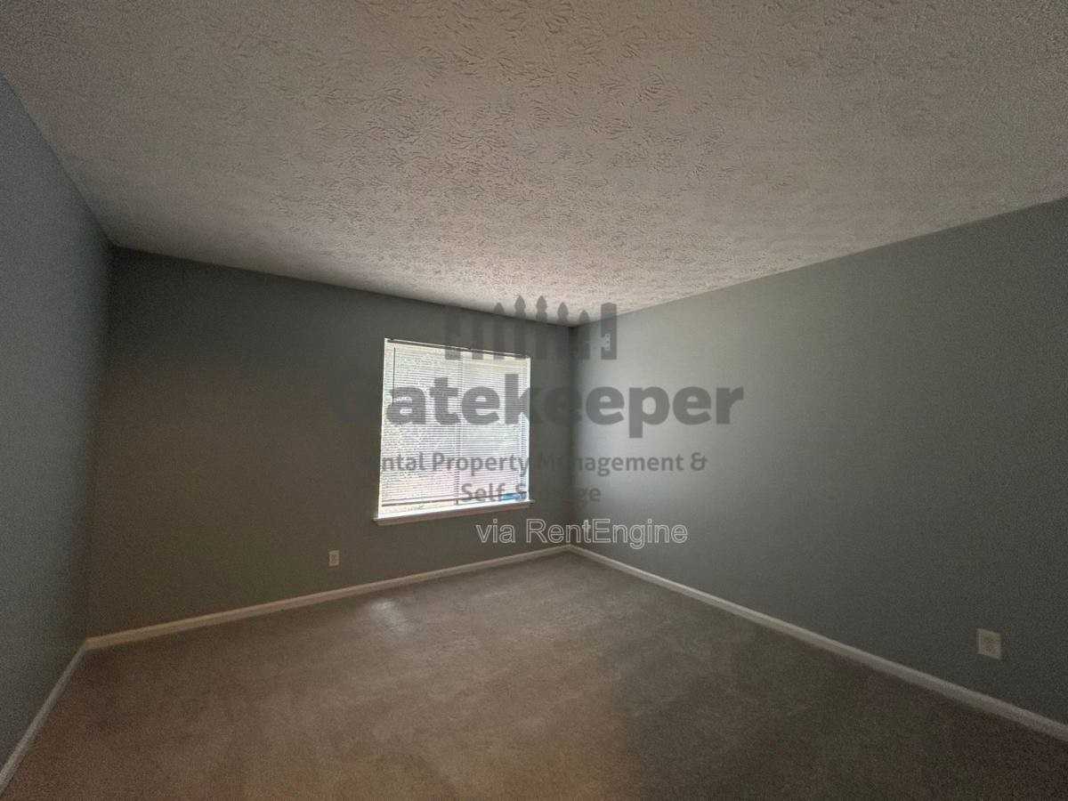 161 Sterling Ridge Dr - Photo 6 of 10