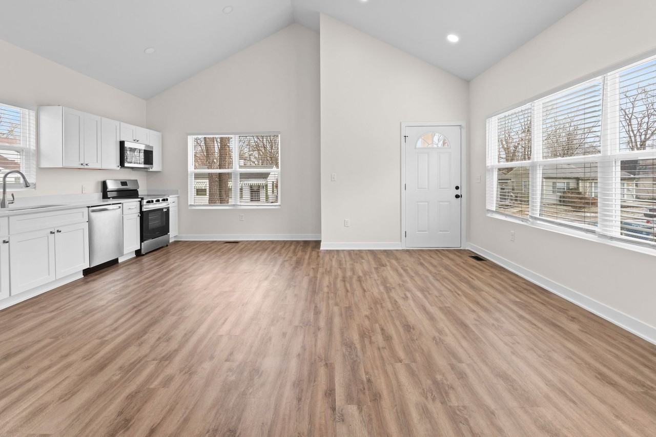 4448 Evanston - Photo 4 of 14