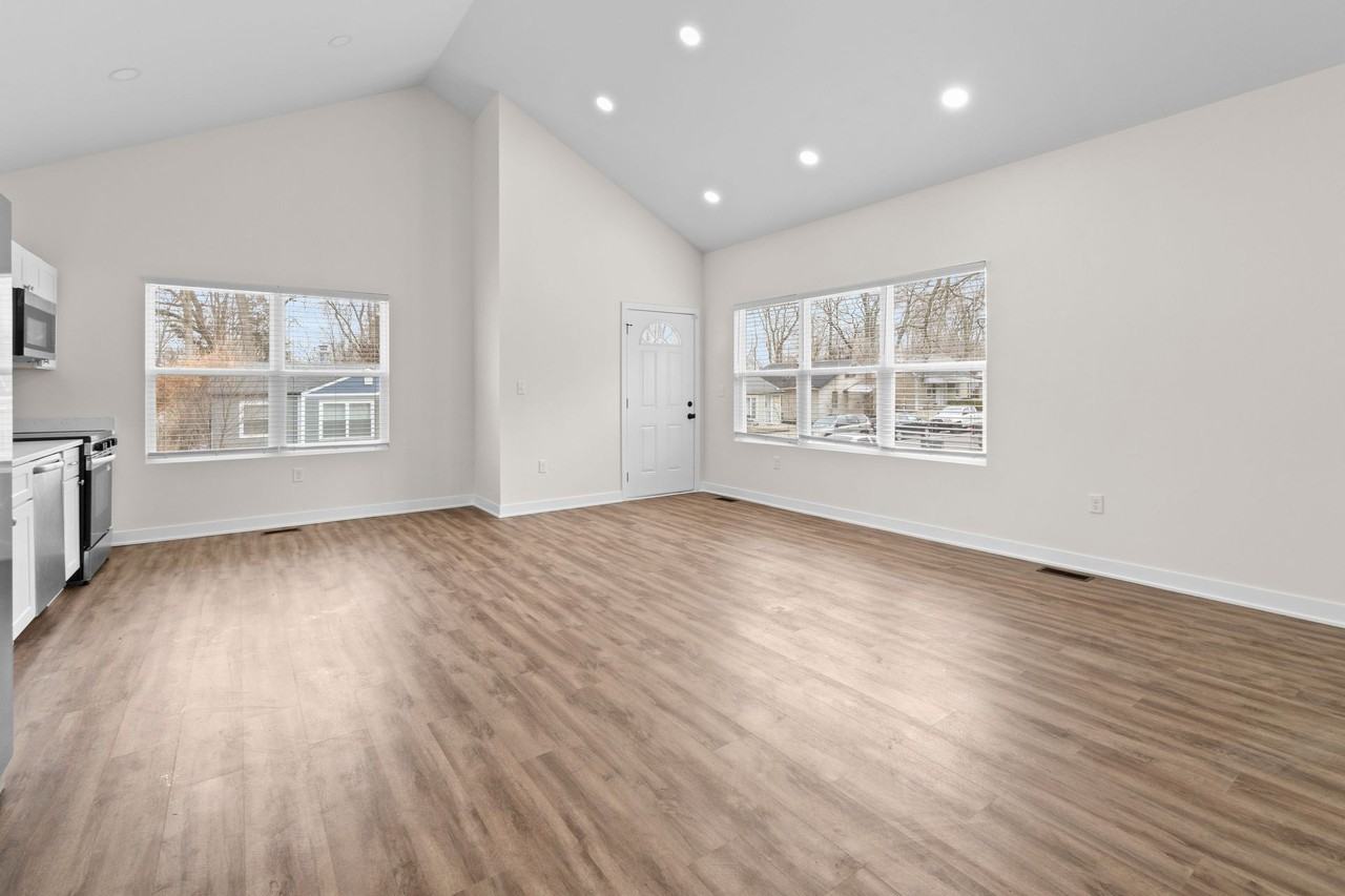 4448 Evanston - Photo 6 of 14