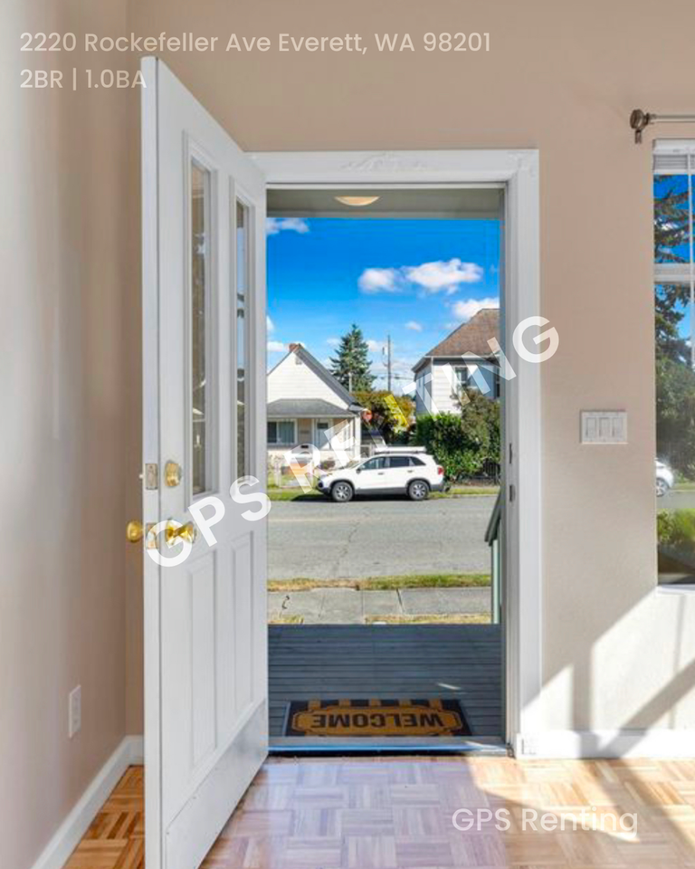 2220 Rockefeller Ave - Photo 3 of 23