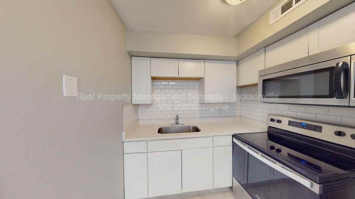 2877 Post St #5 - Photo 4 of 9