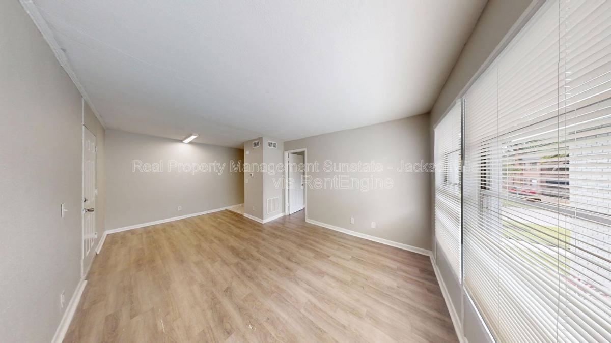 2877 Post St #5 - Photo 5 of 9