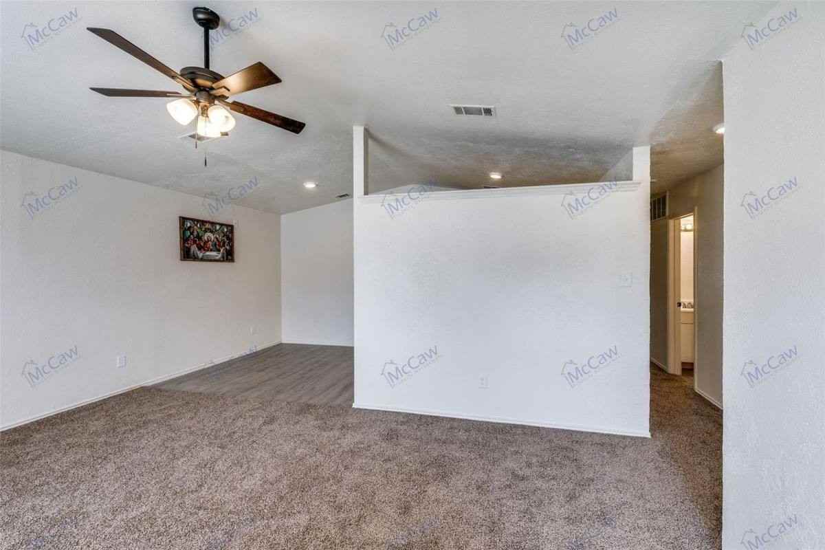 9912 Hustead St - Photo 3 of 10