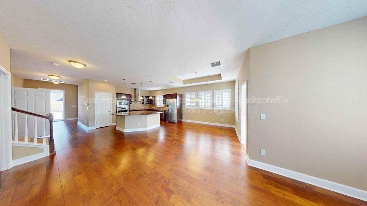 285 Garden Wood Dr - Photo 6 of 10