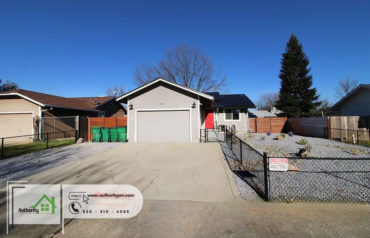 2870 Iris St - Photo 2 of 10