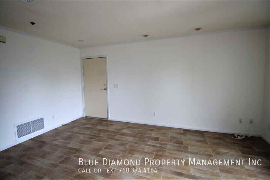 115 Mangano Cir - Photo 3 of 8