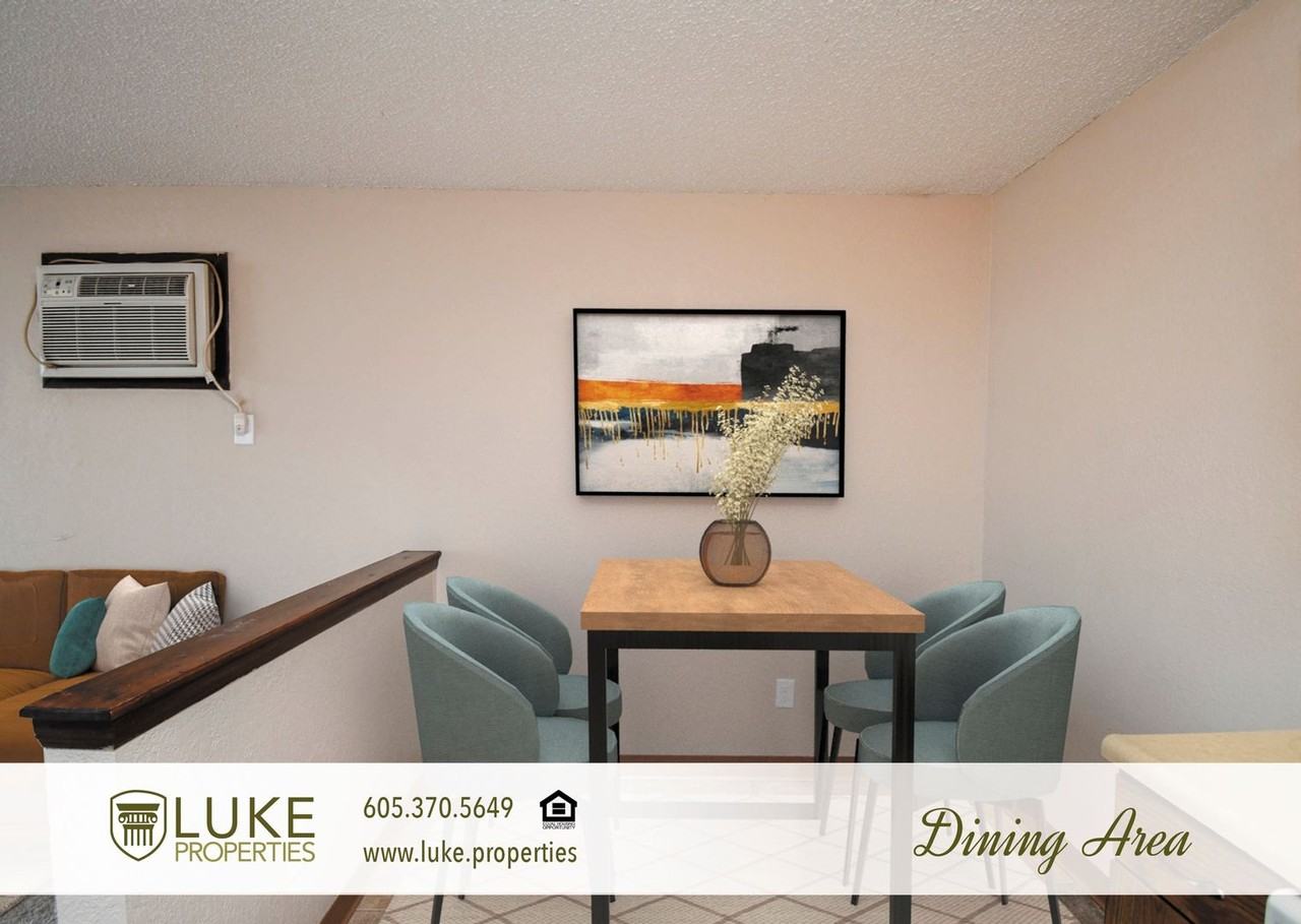 401 S Sycamore Ave #202 - Photo 3 of 12