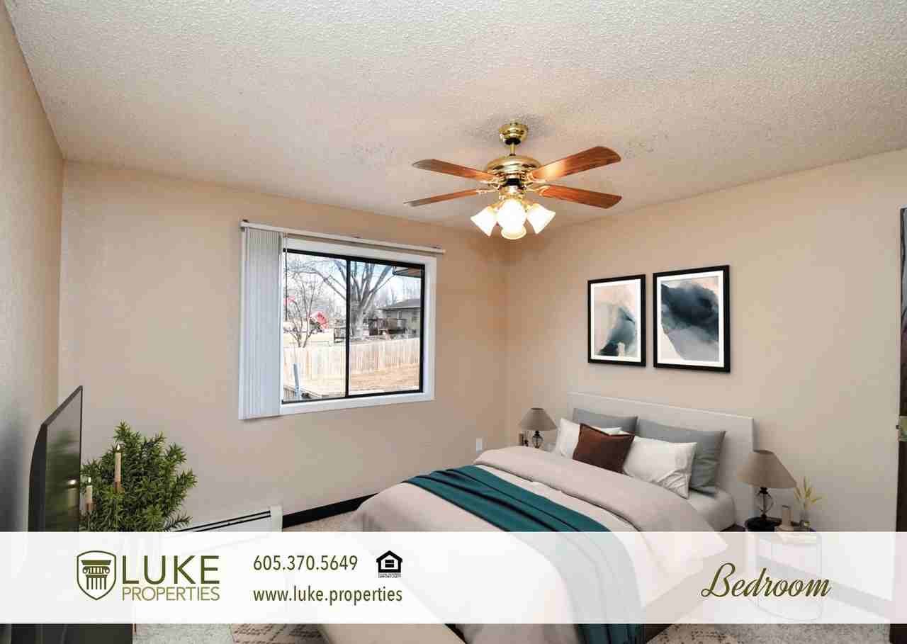 401 S Sycamore Ave #202 - Photo 7 of 12