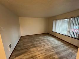 featured image of 525 Grant Ave