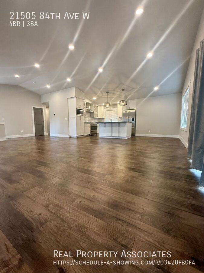 21505 84th Ave W - Photo 5 of 30